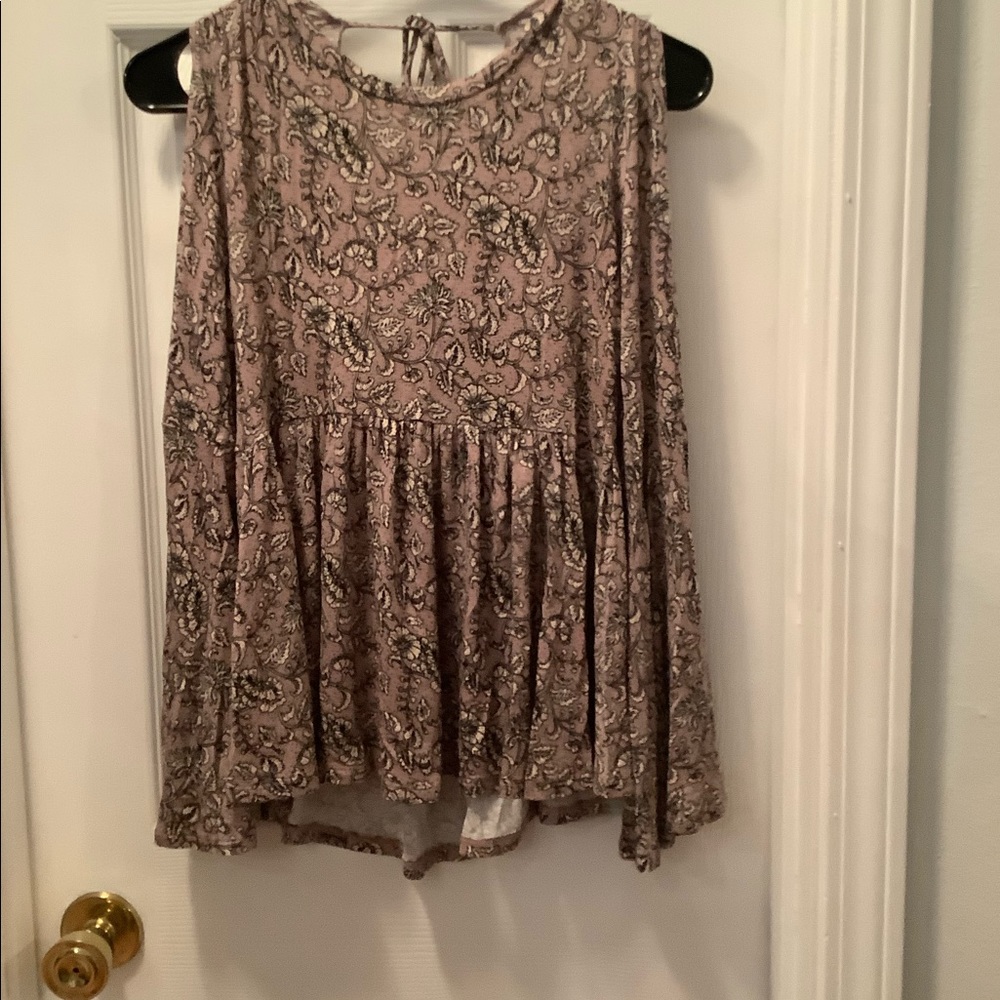 American Eagle Babydoll statement back bell sleeve - Picture 6 of 11